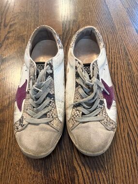Golden Goose Superstar low-top sneakers with a white leather, snakeskin Size 39